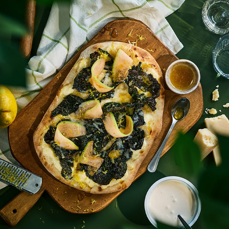PINSA – MED MELON, KÅL & CITRUSHONUNG
